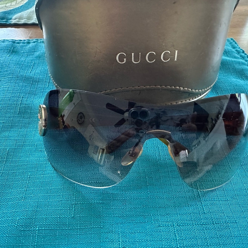 Gucci Gradient Black Sunglasses